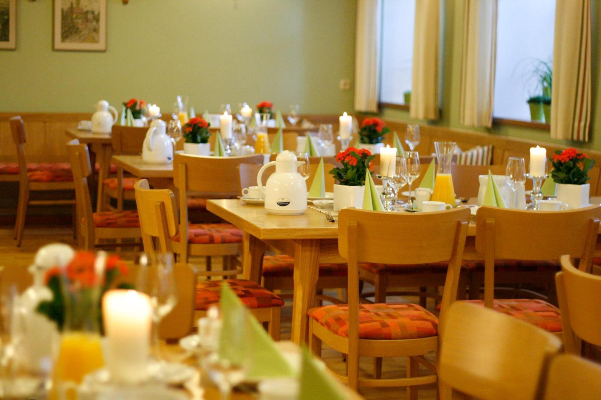 Hotel Gasthof Zur Post Bärnau エクステリア 写真